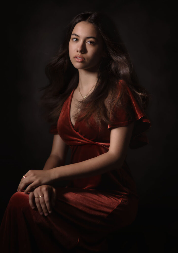 fine art portret van een jonge vrouw in Rembrandt en vermeerstijl door Willie Kers